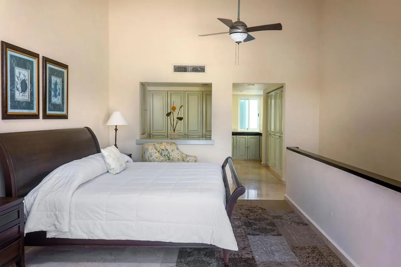 Rent Portobello Marina Y Villas プエルト・アベントゥラス アパート