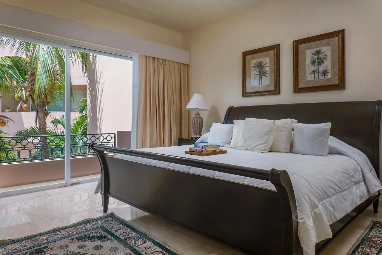 Rent Portobello Marina Y Villas プエルト・アベントゥラス