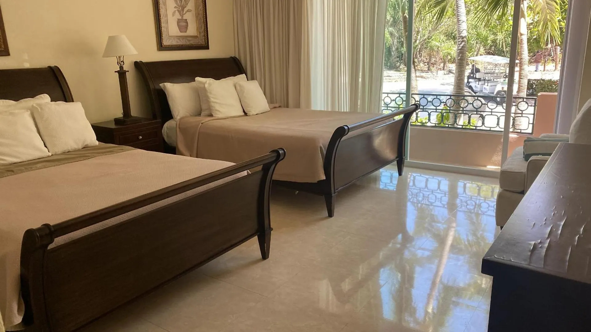 Rent Portobello Marina Y Villas プエルト・アベントゥラス