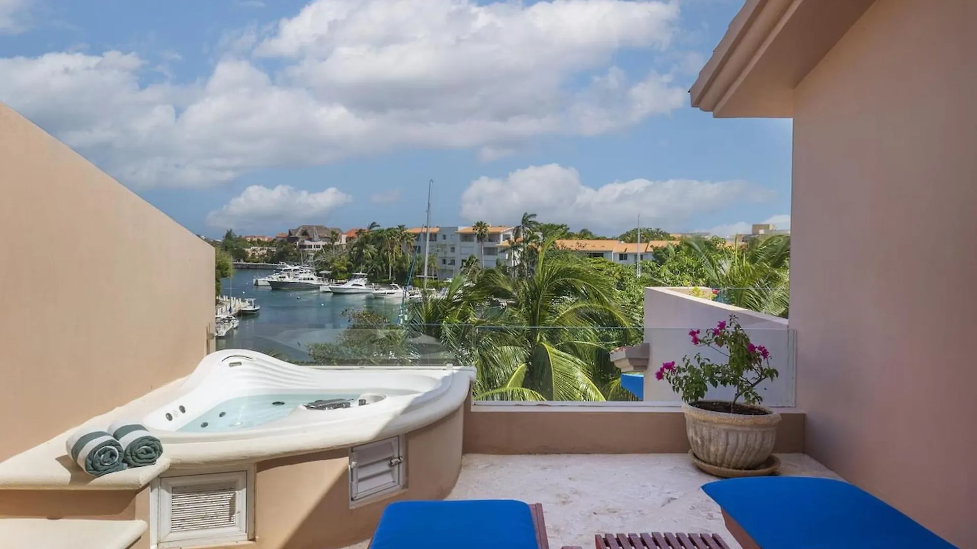 Rent Portobello Marina Y Villas بويرتو أفينتوراس 0*,